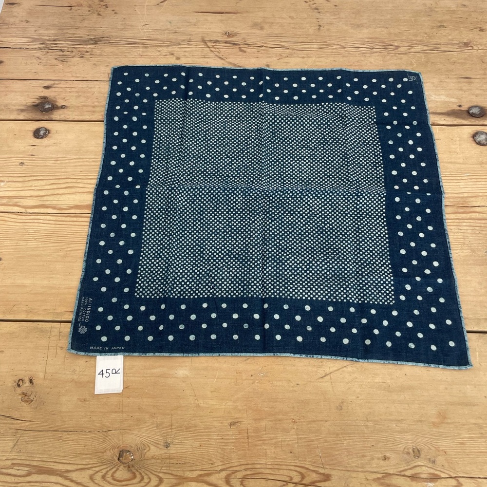 45 R polka dot cotton bandana NWT